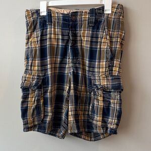 Abercrombie & Fitch Plaid Cargo Shorts - Navy and Beige men size 30